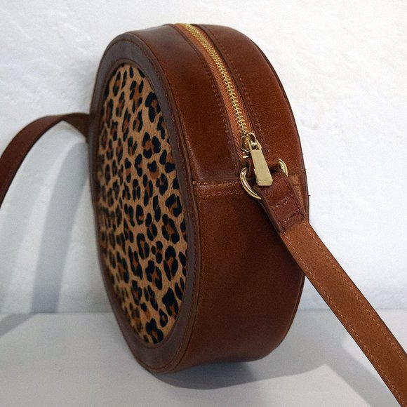 NEW Most Wanted USA Circle Crossbody Bag in Cheetah Calf Hair Brown Crossbody - Picture 5 of 14
